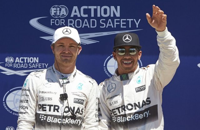 Hibátlan versenyzéssel nyert Hamilton Kanadában