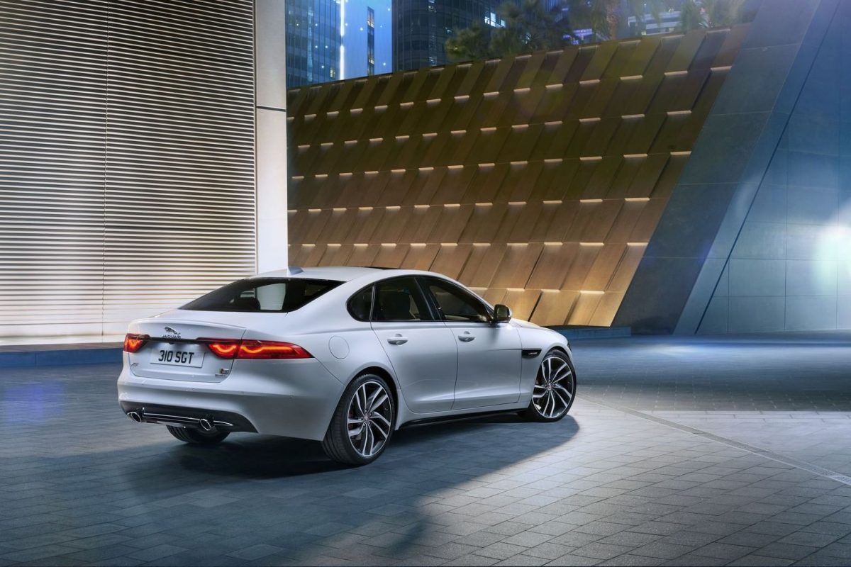 JAGUAR XF