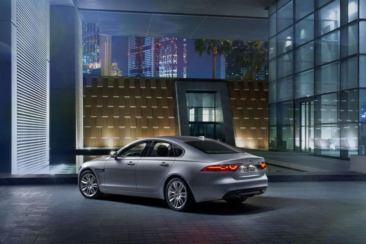 JAGUAR XF