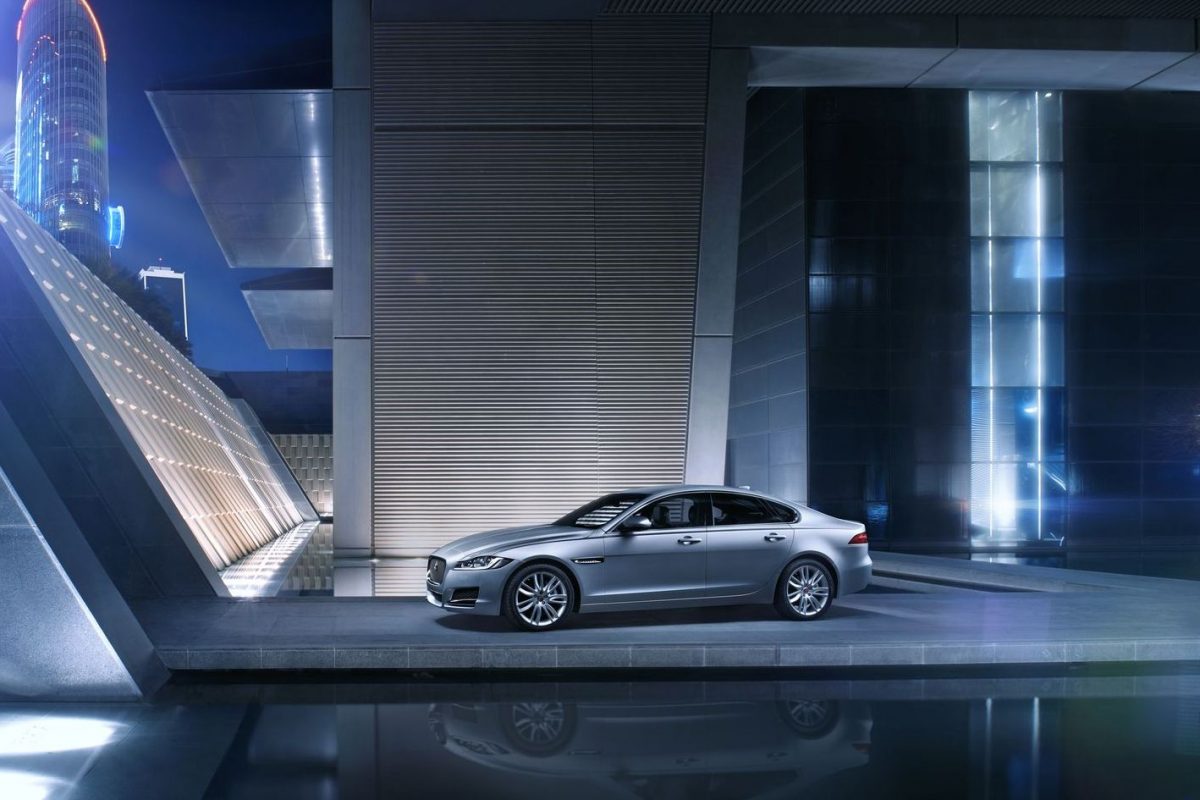 JAGUAR XF