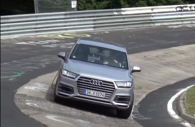 Teszt közben verték oda az Audi SQ7-est a Nürburgringen