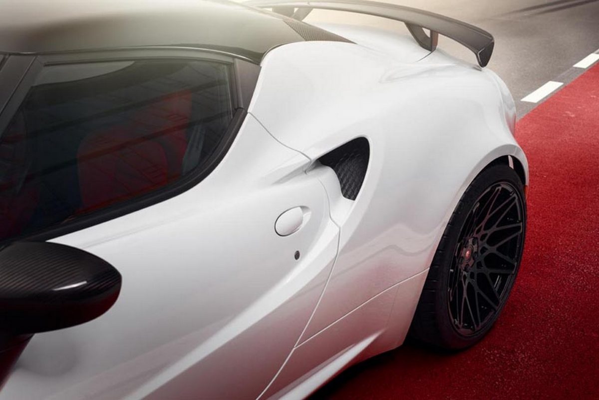 ALFA ROMEO 4C