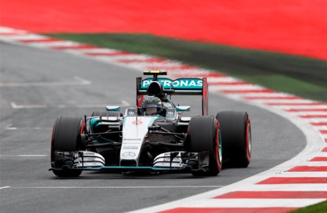 Rosberg a rajtnál nyerte meg az Osztrák Nagydíjat