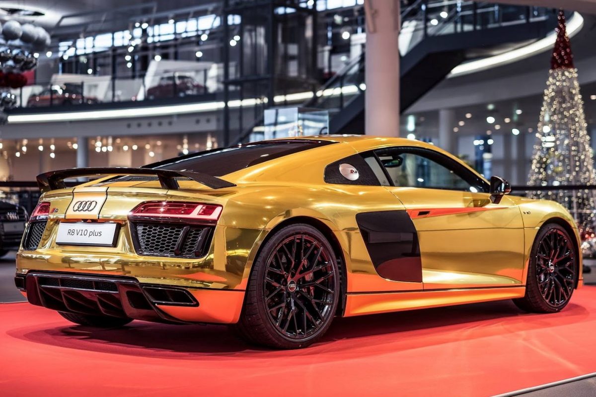 AUDI R8