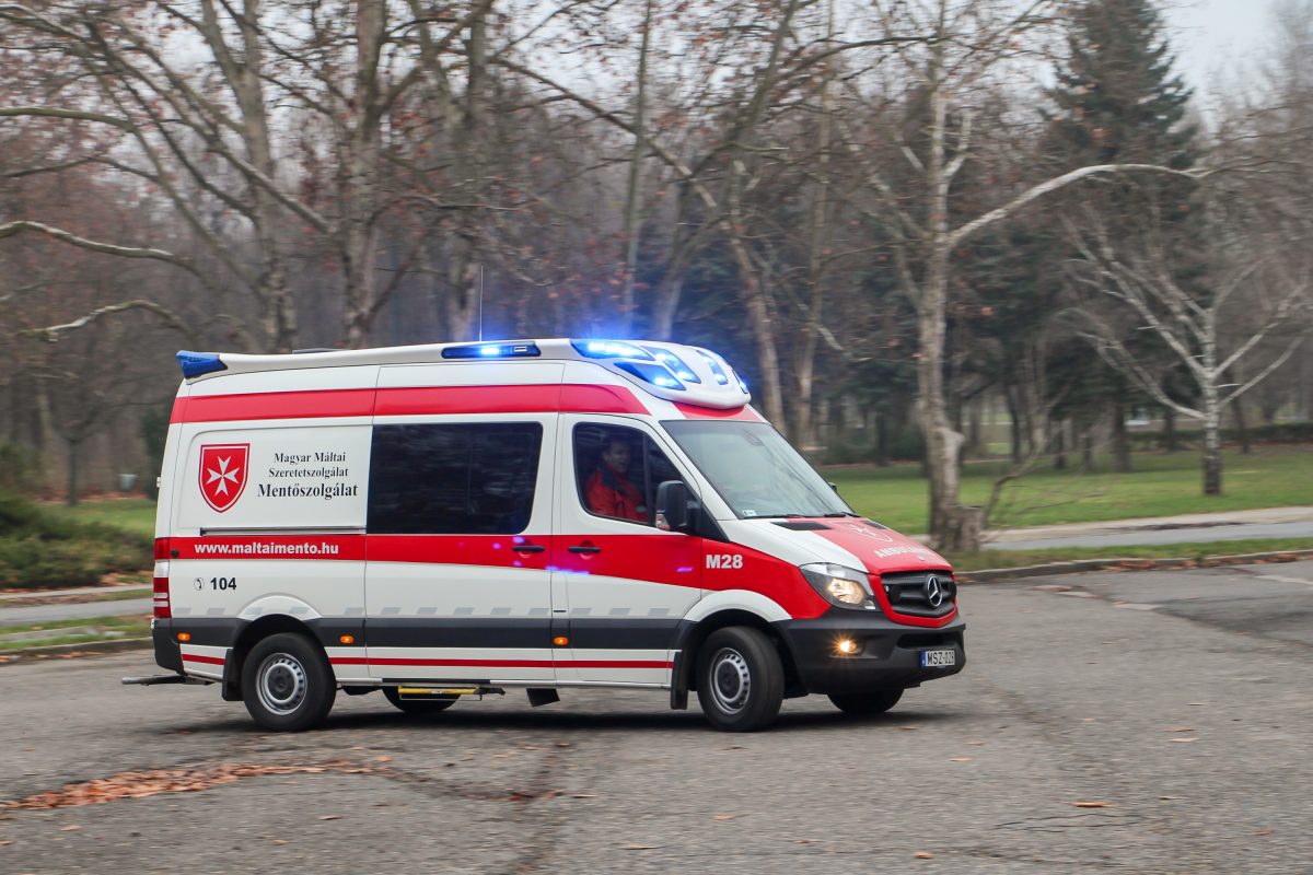 MERCEDES-BENZ SPRINTER