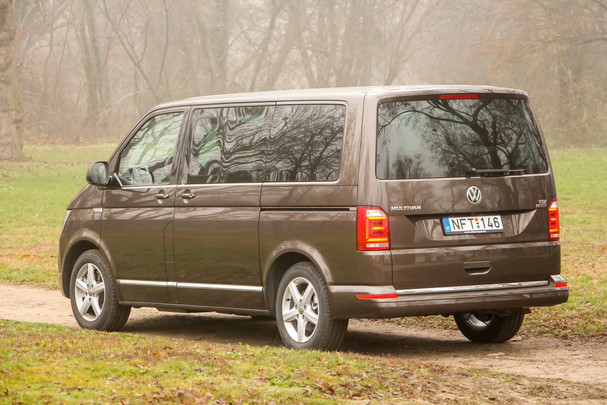 VOLKSWAGEN MULTIVAN