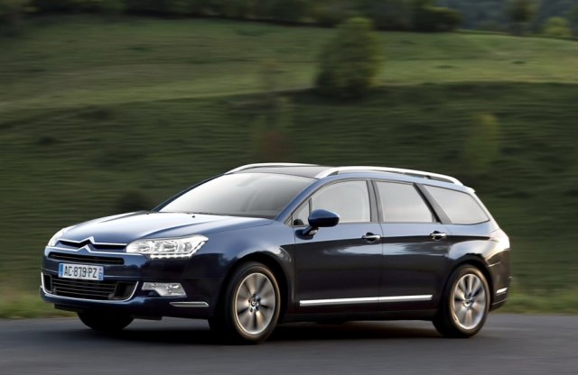 Ez már a búcsúcsók - új motorok a Citroën C5-ben