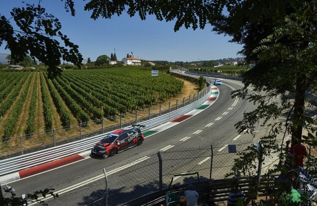 Michelisz Norbi szenzációs volt Portugáliában