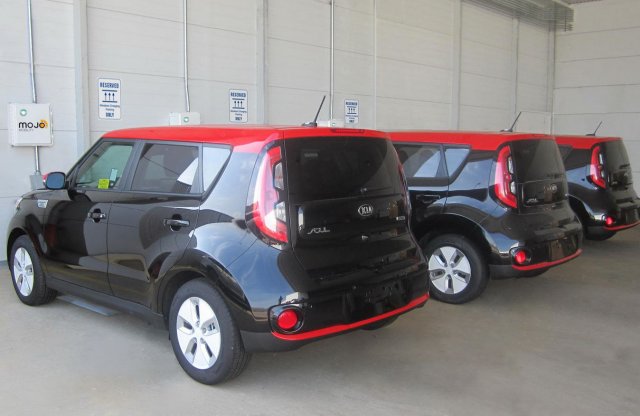 Vezeték nélküli elektromos töltőt fejleszt a Kia és a Hyundai