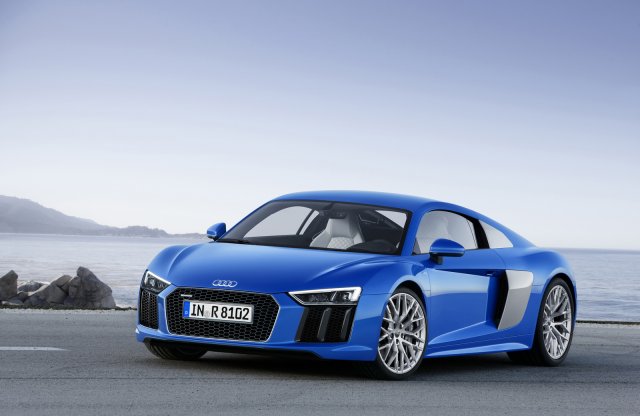 Sorötös, vagy V6-os turbós alapmotort kap az Audi R8