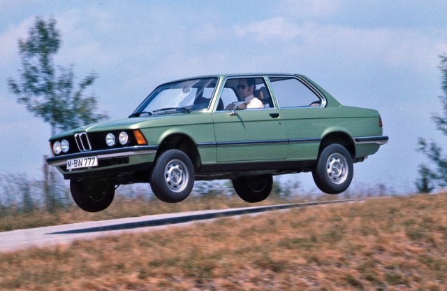 40 év hármasban - már 40 éves a 3-as BMW