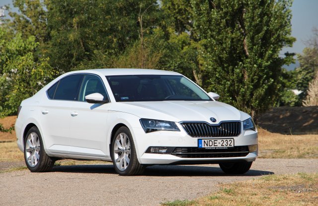 Hazai próba: Skoda Superb, 2015