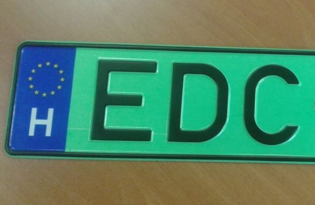 Már igényelhető a zöld rendszám