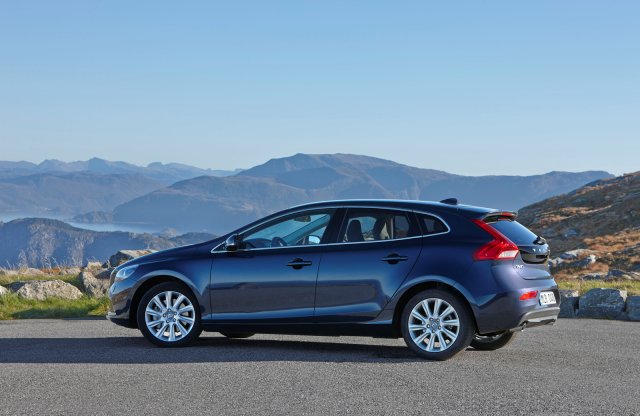 A Volvo a kompaktok között erősítene