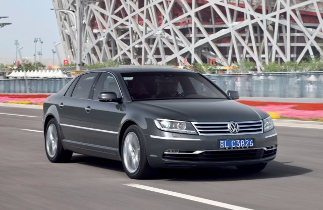 Tovább késik az új Volkswagen Phaeton