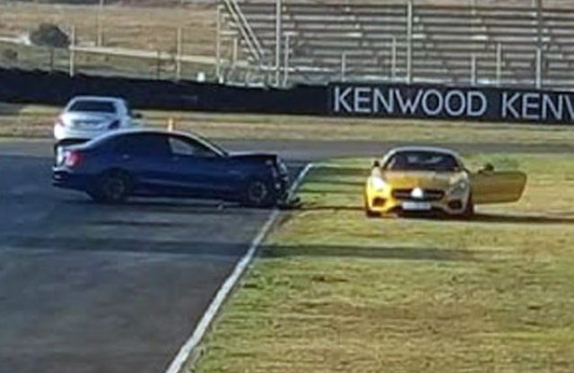 Két AMG Mercit zúztak le a gyári pilóták