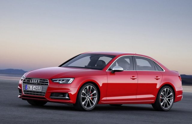 Hivatalos: 354 lóerővel jön az új Audi S4