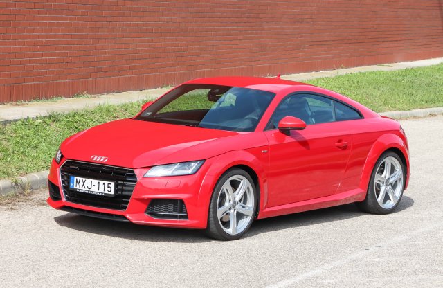 Minek Porsche, ha ez is durrog? - Audi TT teszt