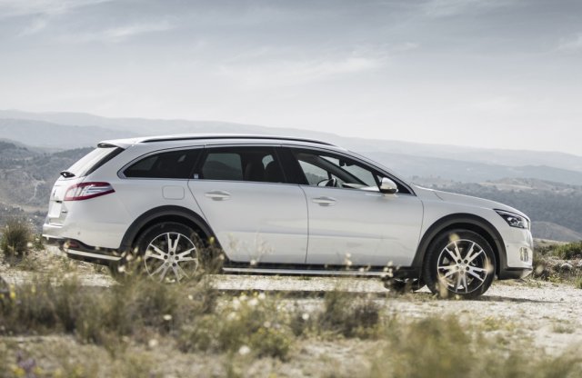 A Peugeot leszámol a dízel-hibridekkel