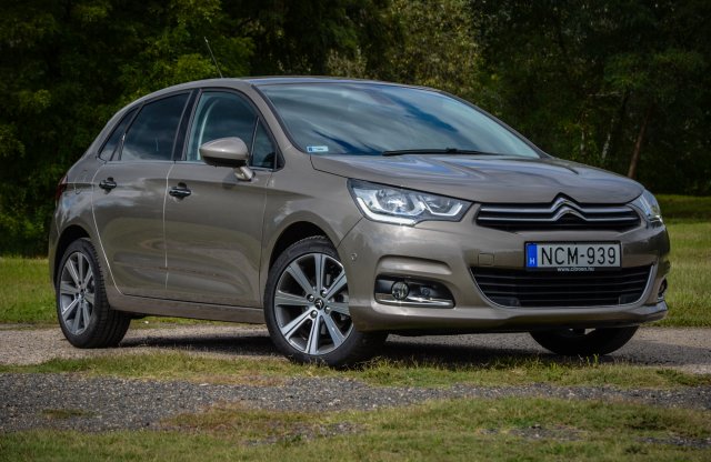 Csendes csettegő – Citroën C4 teszt