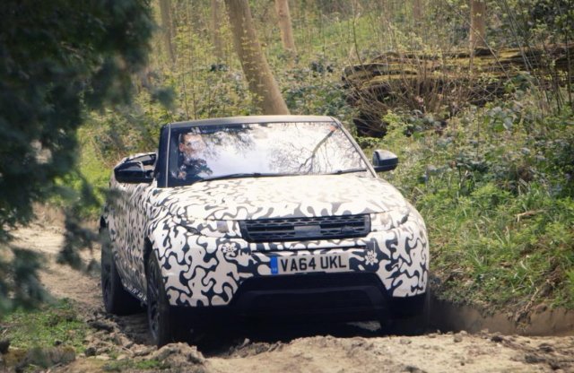 Gázlóba  csak a tesztelők viszik a Range Rover Evoque kabriót