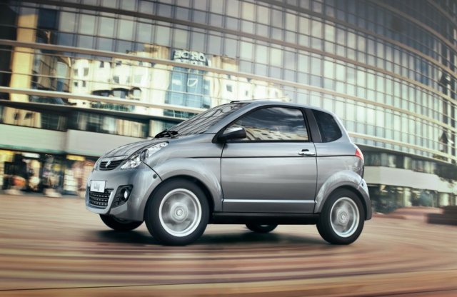 Autó helyett mopedautót? Egy apró megoldás, de nem nekünk