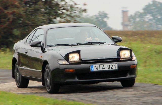Játékautó, kvázi fillérekért – Toyota Celica használtteszt