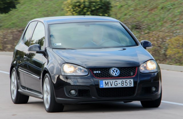 Sörnyitó, 200 lóerővel – Volkswagen Golf V GTI használtteszt