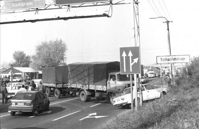 25 éve volt a taxisblokád: tényleg drága lett akkor a benzin