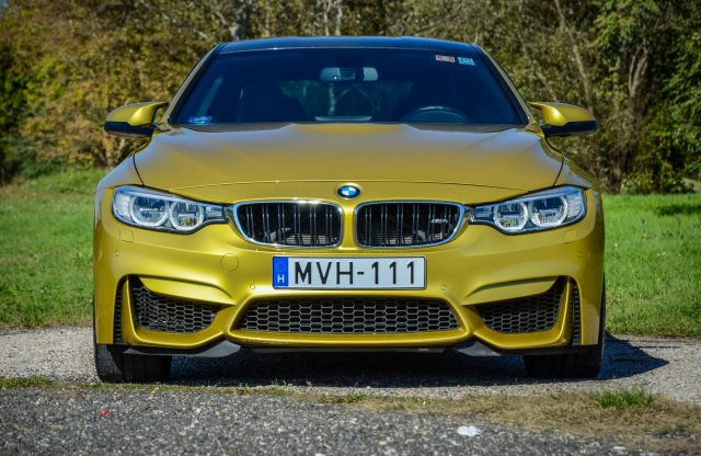 Másfél éves sárga szörny – BMW M4 használtteszt
