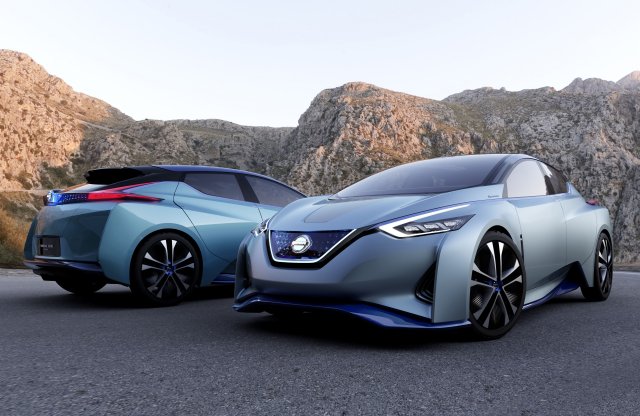Íme, a Nissan IDS. Emisszió, és akár sofőr nélkül is mehet