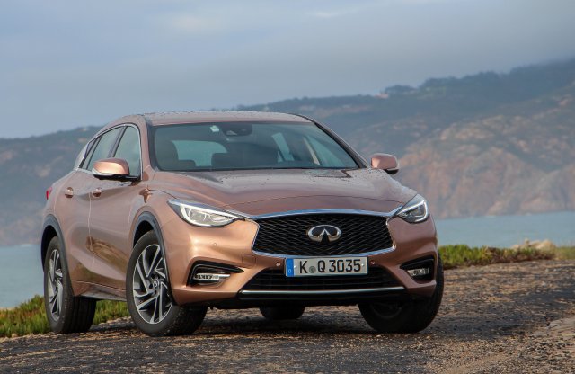 Küvé is lehet jó! Infiniti Q30 menetpróba