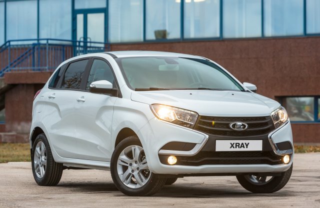 Íme, a szériakész Lada XRAY