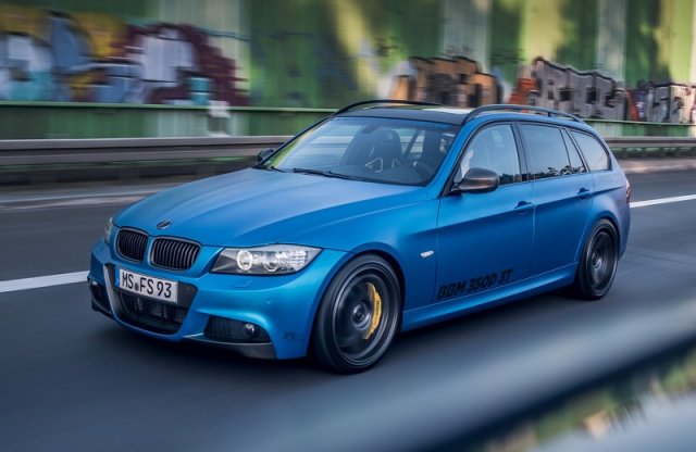 Brutális dízelt faragtak a BMW 330d-ből