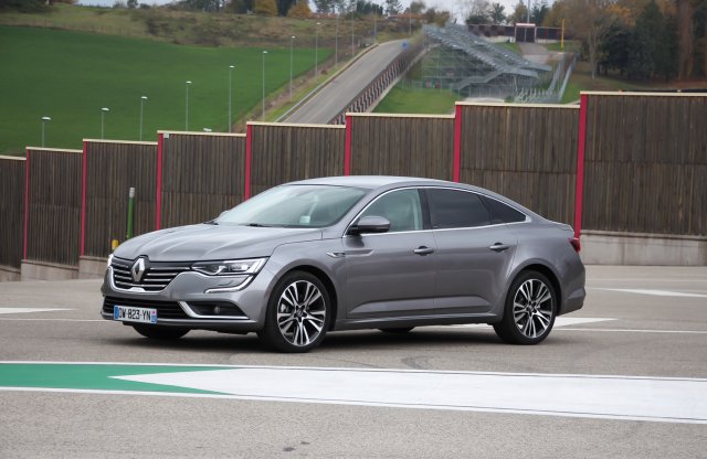 Francia, krémes – az új Renault Talisman