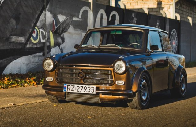 Turbómotort és quattro hajtást kapott egy Trabant