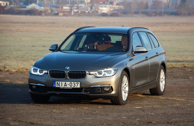 Gratulálok, révbe értél! BMW 320d Touring teszt