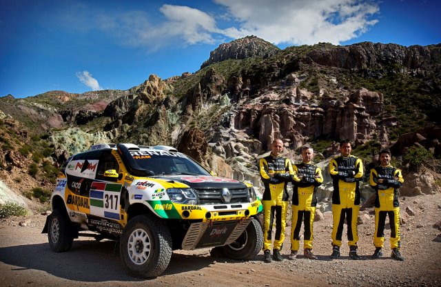 A top 10-ért harcol a Renault Duster Dakar Team