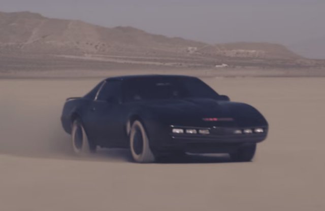 Hasselhoff és KITT újra támadnak