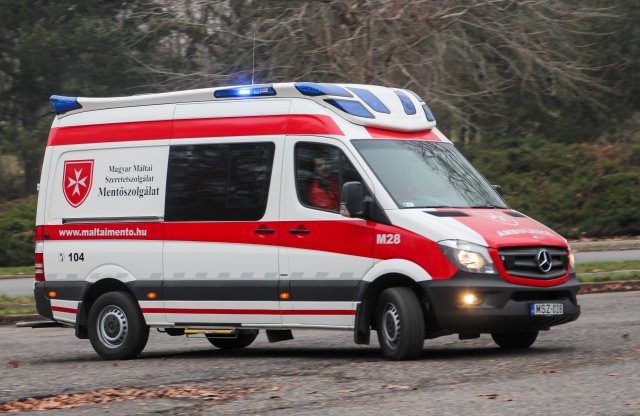 Németországból jött hazánk legújabb, legjobb mentőautója