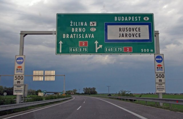 Jön az e-matrica a szlovák autópályákon is