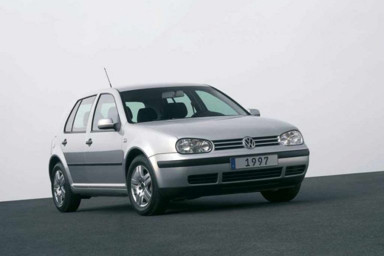 VOLKSWAGEN GOLF IV