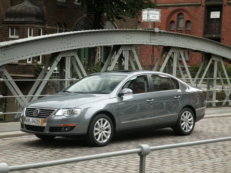 VOLKSWAGEN PASSAT VI