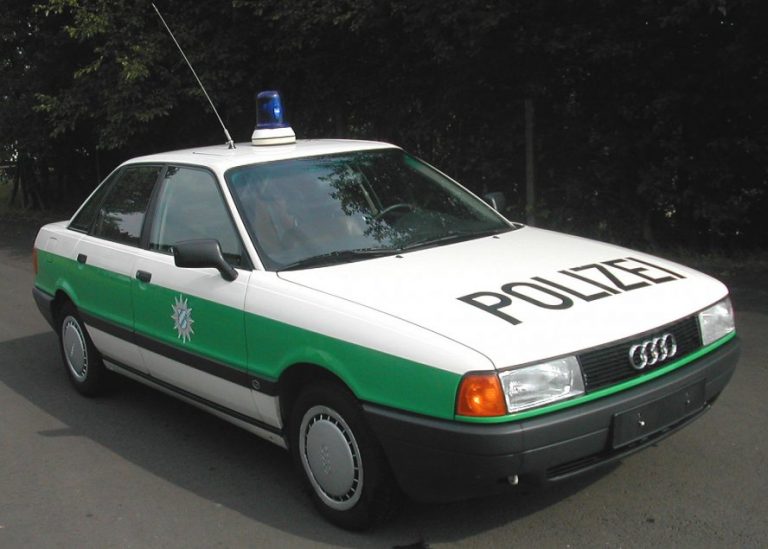 AUDI 80