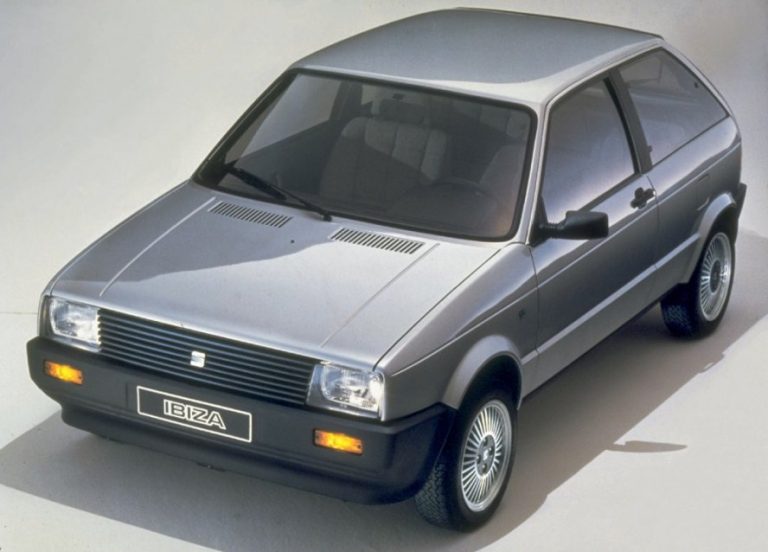 SEAT IBIZA