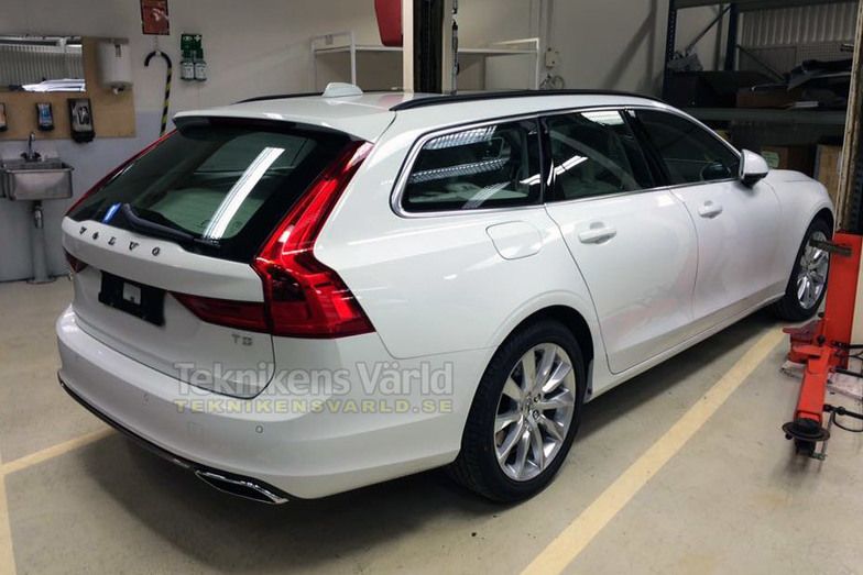 VOLVO V90