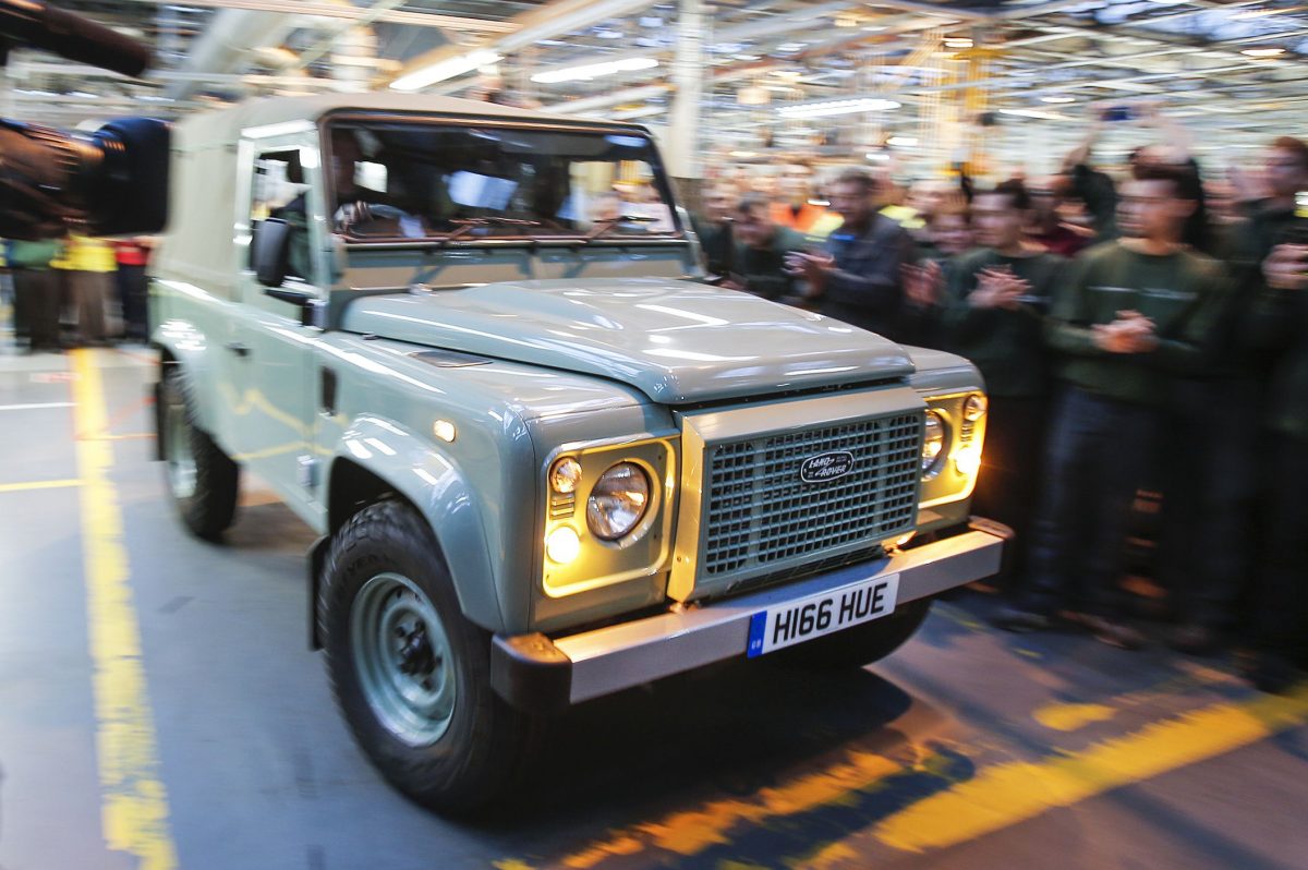 LAND ROVER DEFENDER