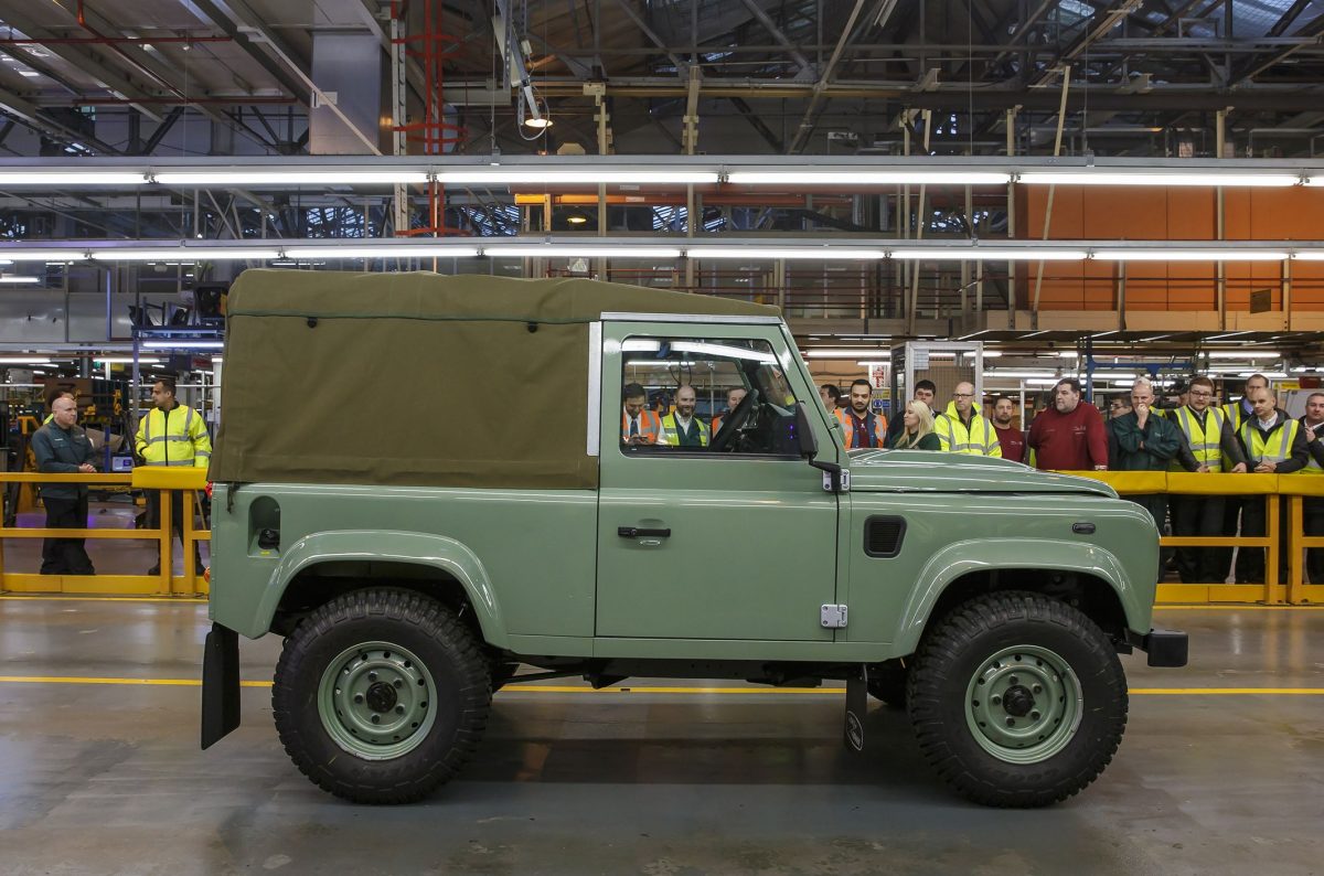 LAND ROVER DEFENDER