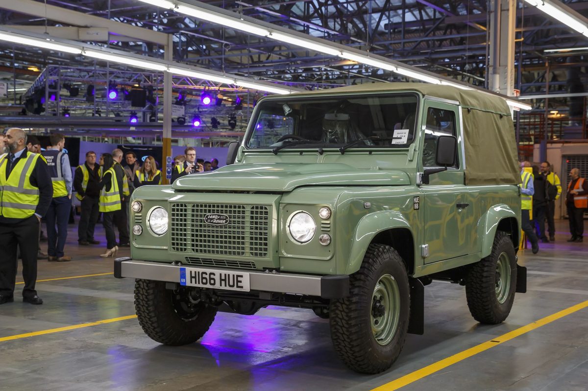 LAND ROVER DEFENDER