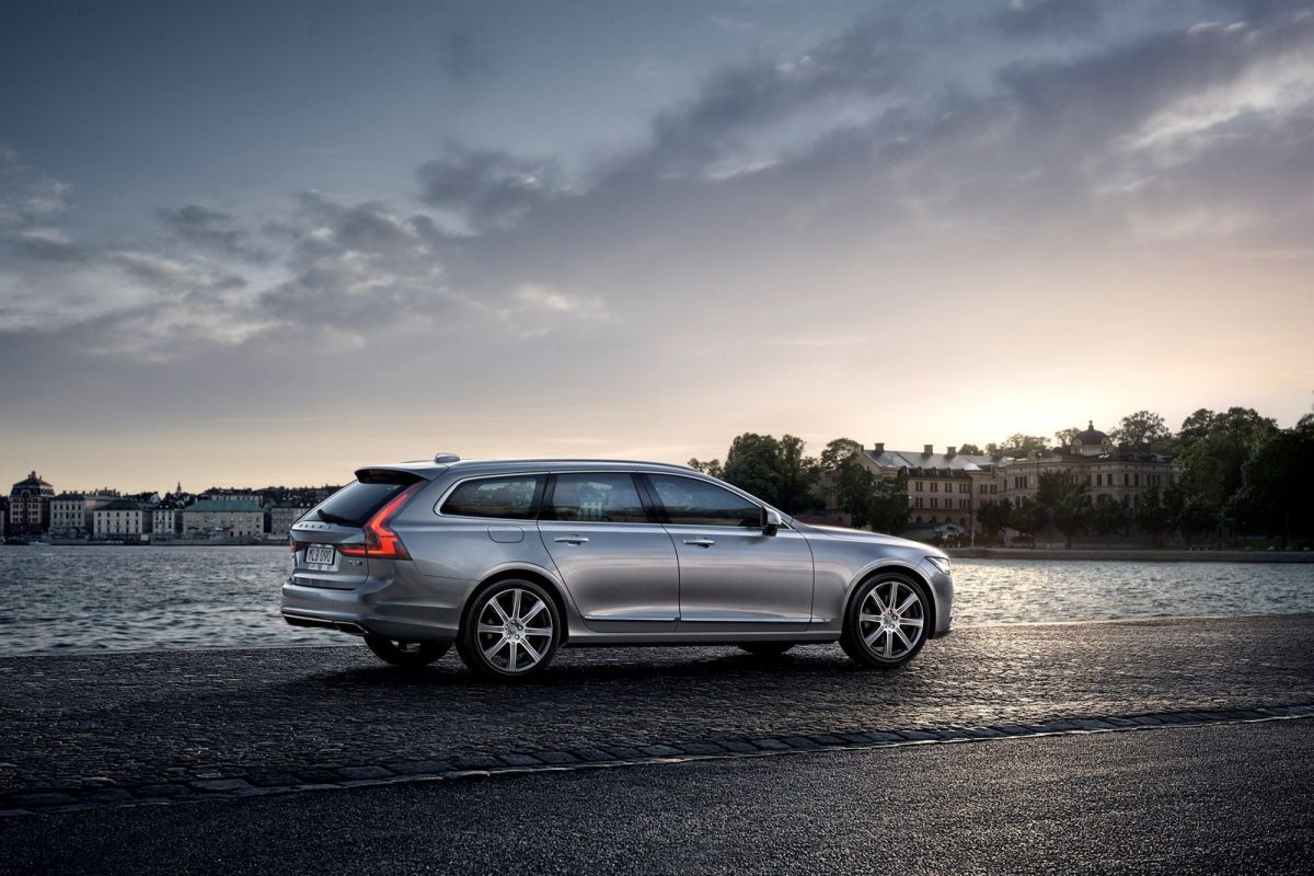 VOLVO V90